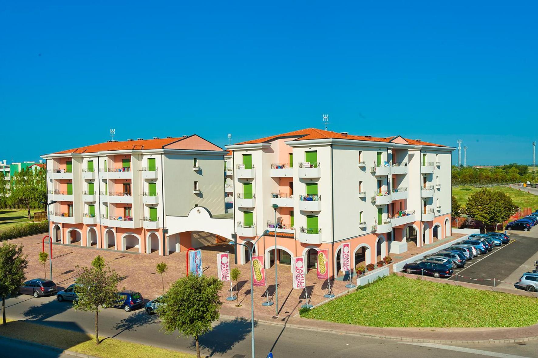 Residence Galleria Gran Mado Каорле Экстерьер фото